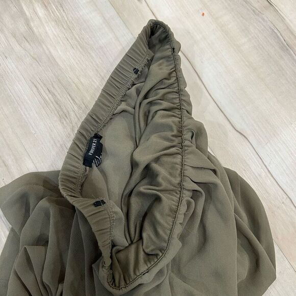 forever-21-green-jumpsuits-rompers - Picture 5 of 8